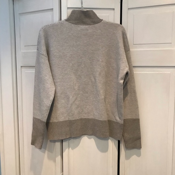 Rachel Zoe NWT  Viscose Mix, Biege/ cream , mock turtleneck sweater- L - Picture 2 of 5